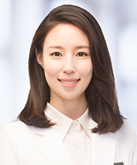 Ji Soo Kim's Headshot